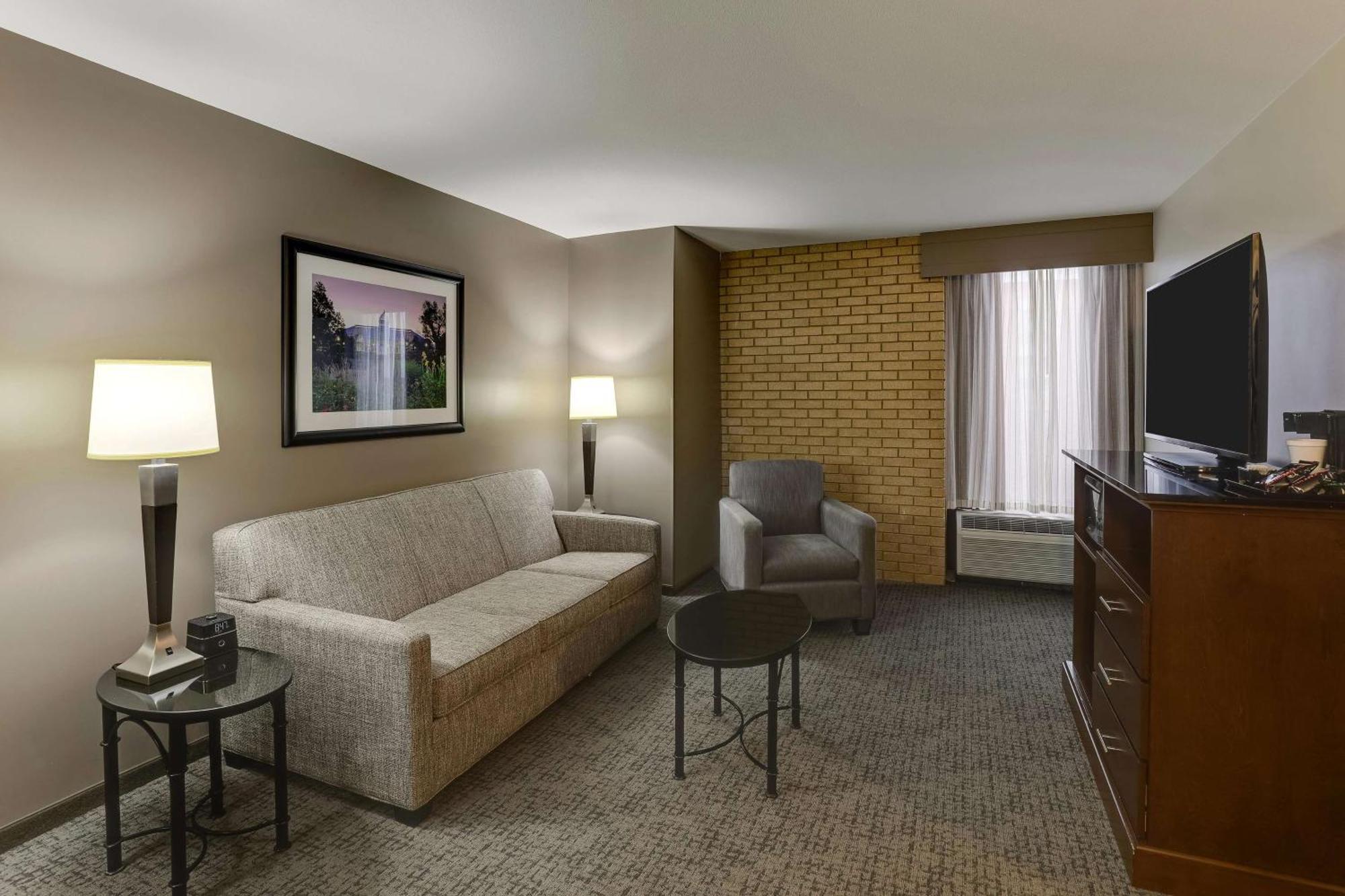 Drury Inn & Suites Columbus Dublin Exterior photo